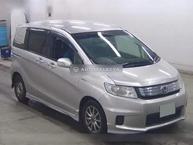 Honda Freed Spike Hybrid 2012