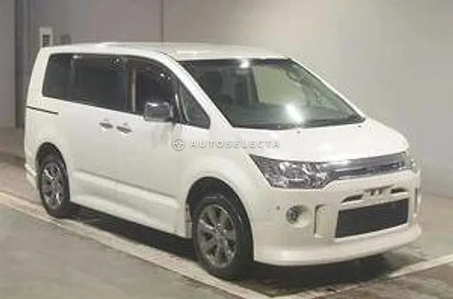 Mitsubishi Delica D:5 2017, auction grade 4