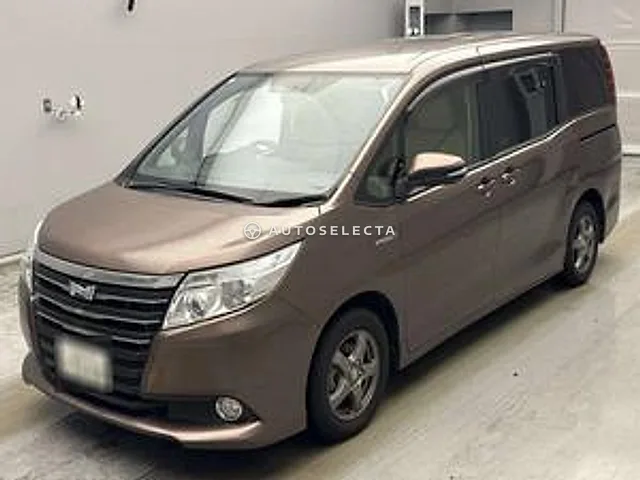 Toyota Noah 2014, auction grade R