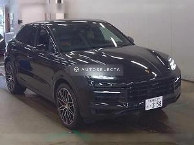 Porsche Cayenne 2023, auction grade 4.5