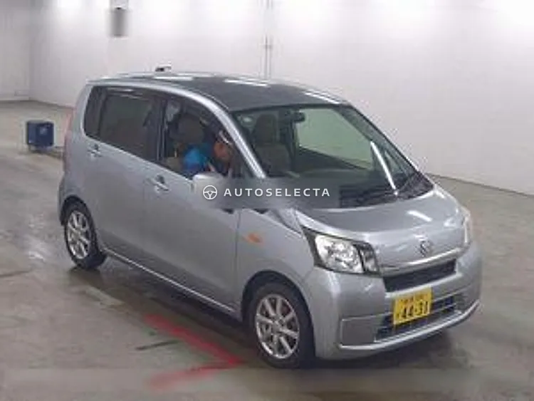 Daihatsu Move 2013, photo 1 of 1