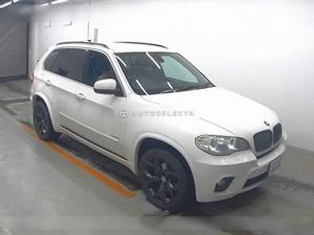 BMW X5 2010, auction grade 4