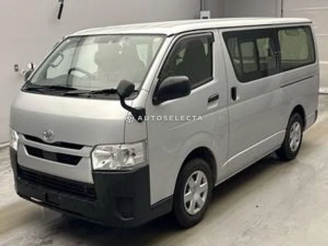 Toyota Hiace Van 2021, auction grade RA