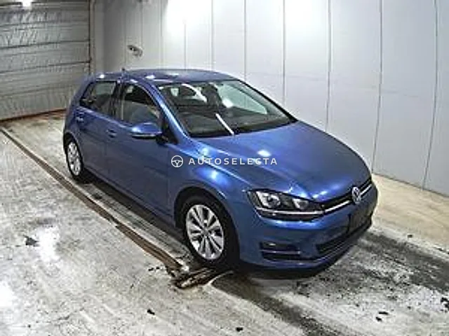 Volkswagen Golf 2014, auction grade 4