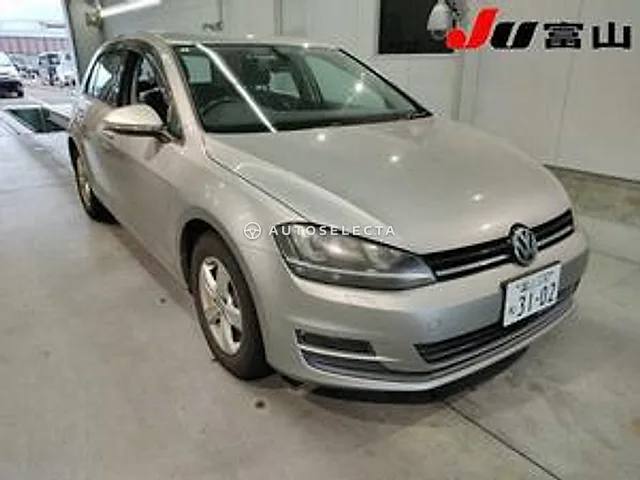 Volkswagen Golf 2014, auction grade 4