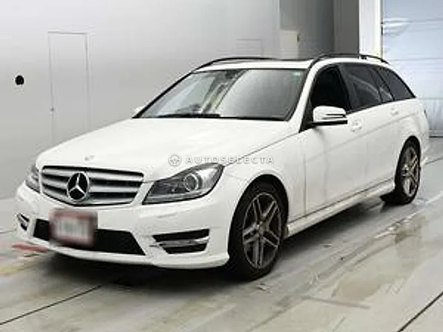 Mercedes-Benz C-Class Station Wagon 2012, auction grade 4