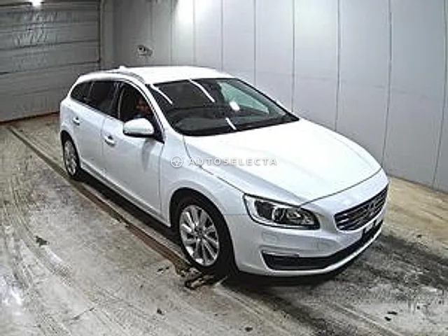 Volvo V60 2019, auction grade 4