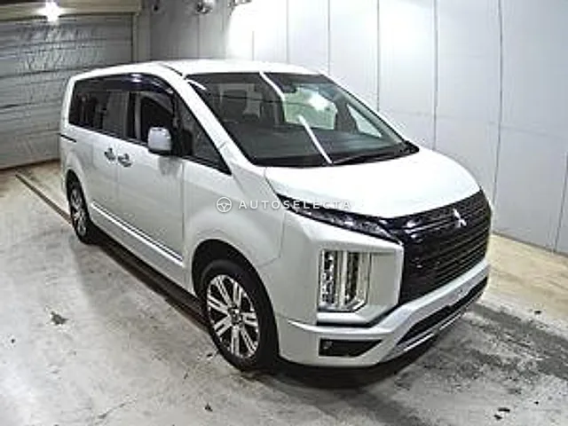 Mitsubishi Delica D:5 2021, auction grade 4