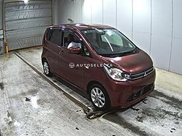 Mitsubishi eK Wagon 2013, auction grade 3.5