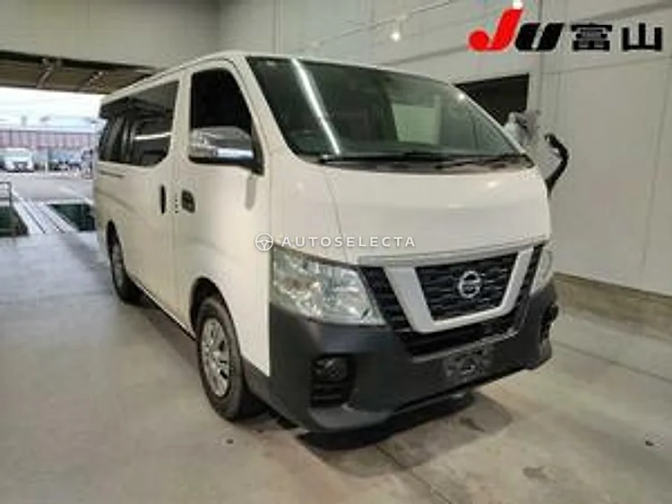 Nissan NV350 Caravan 2017, photo 1 of 1
