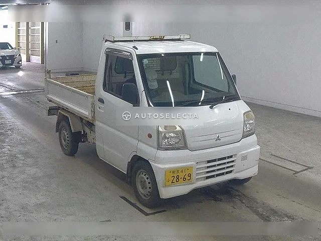 Mitsubishi Minicab Truck 2000, auction grade 3.5