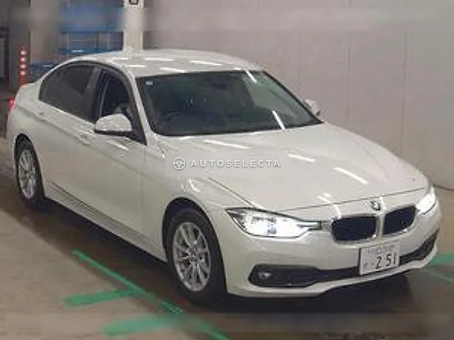 BMW 3 Series 2017, auction grade 4.5