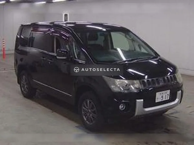 Mitsubishi Delica D:5 2013, auction grade 4