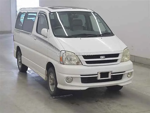 Toyota Touring Hiace 2002, auction grade 3.5