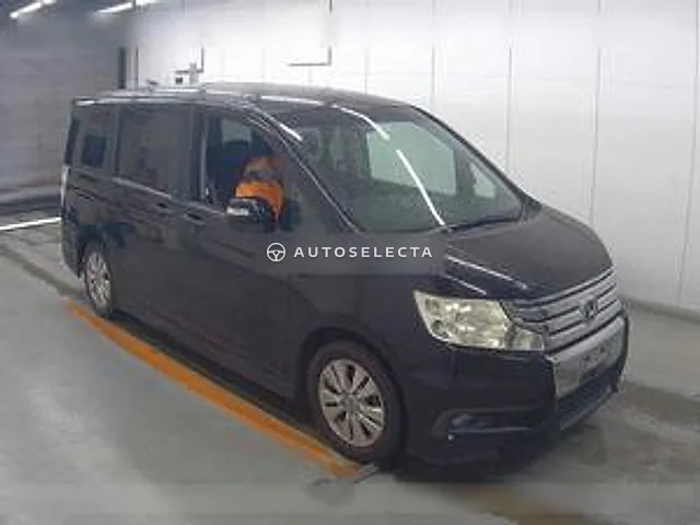 Honda Stepwgn Spada 2010, auction grade 4