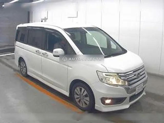 Honda Stepwgn Spada 2012