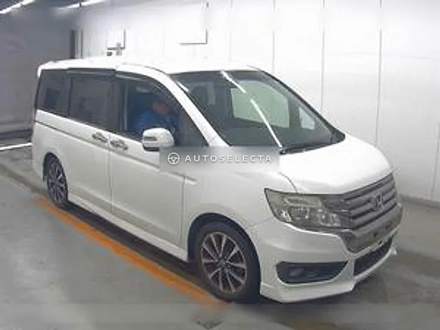 Honda Stepwgn Spada 2014, auction grade 4