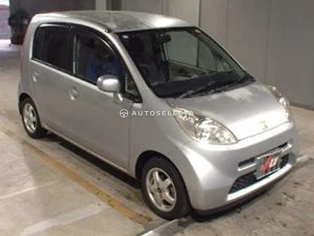 Honda Life 2004, auction grade R