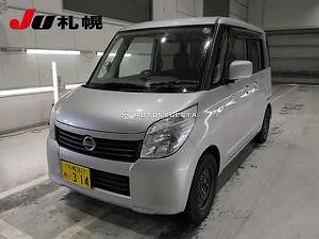 Nissan Roox 2012
