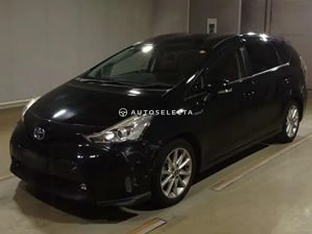 Toyota Prius Alpha 2015, auction grade 3