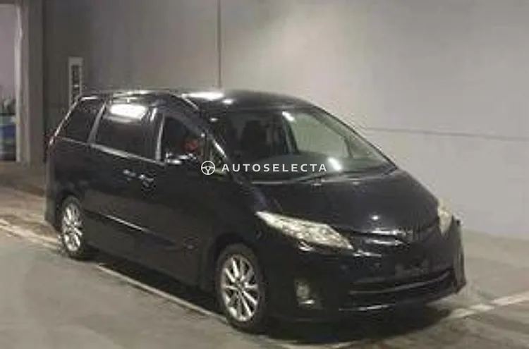 Toyota Estima 2011, photo 1 of 1