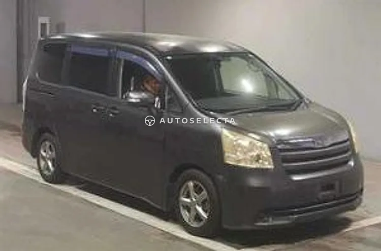 Toyota Noah 2007, photo 1 of 1