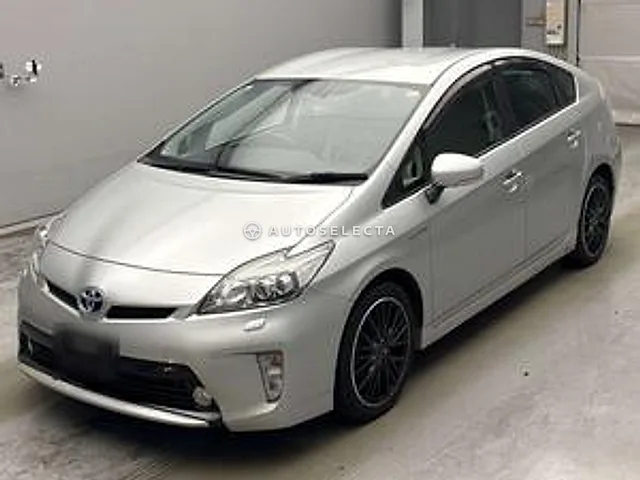Toyota Prius 2012, auction grade R