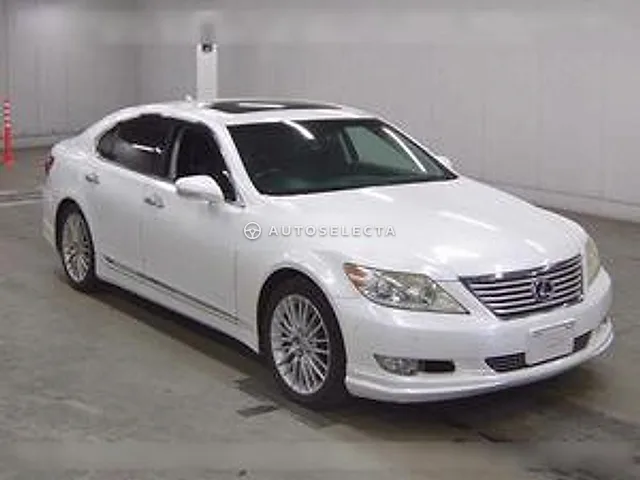 Lexus LS 2011, auction grade 4