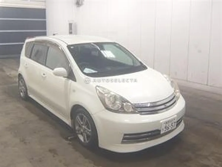 Nissan Note 2008, photo 1 of 7