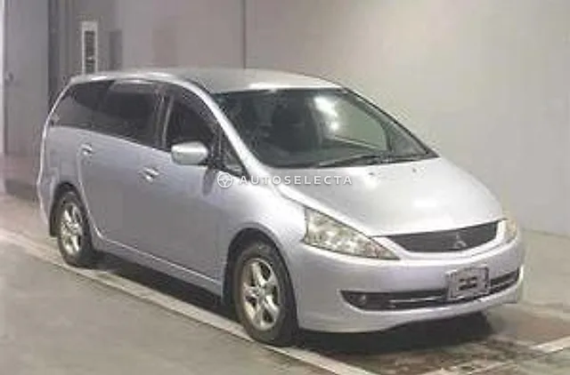 Mitsubishi Grandis 2007, auction grade 3.5