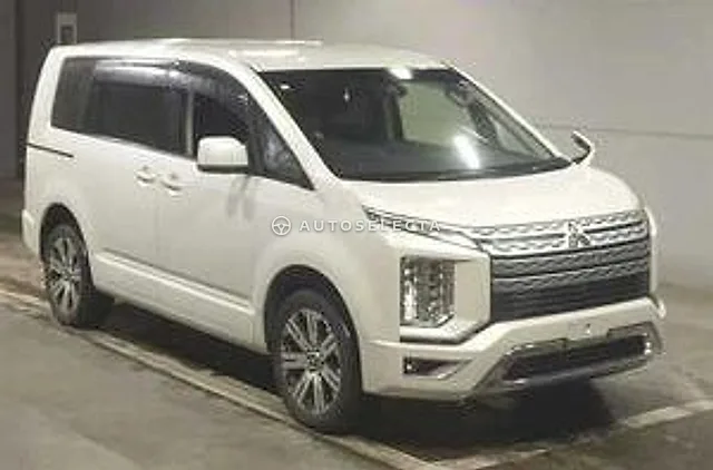 Mitsubishi Delica D:5 2019, auction grade 3.5