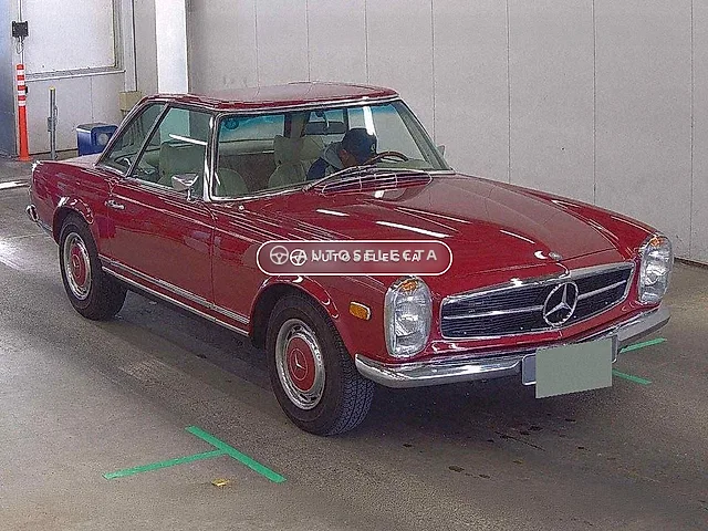 Mercedes-Benz SL 1970, auction grade 4