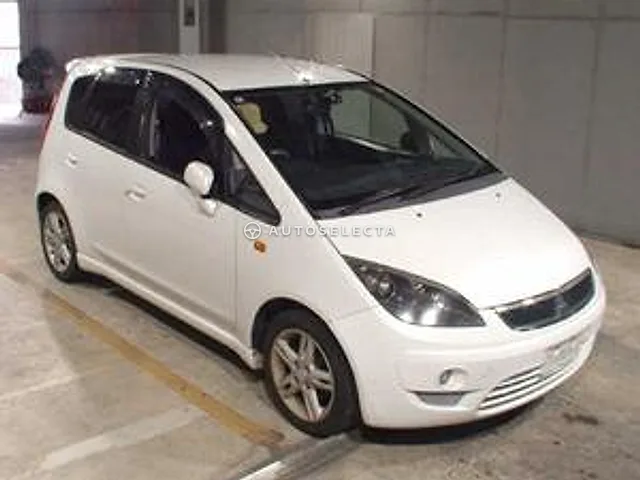 Mitsubishi Colt 2010, auction grade R