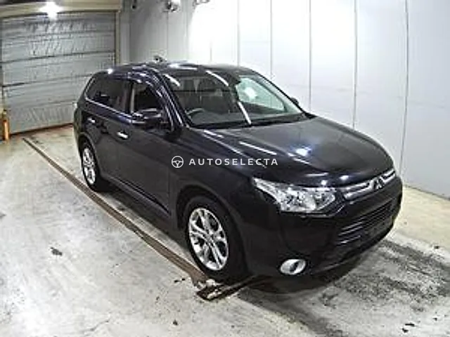 Mitsubishi Outlander 2013, auction grade 3.5
