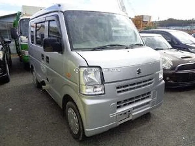 Suzuki Every 2013