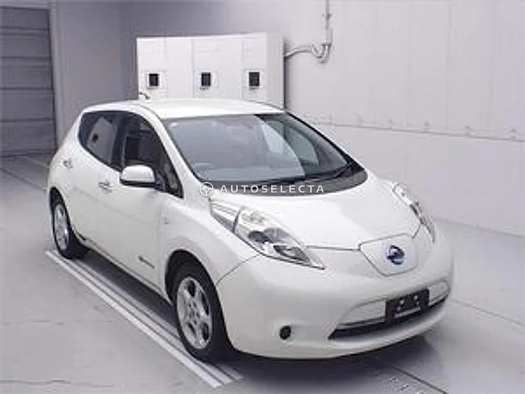 Nissan Leaf 2011, photo 1 of 1