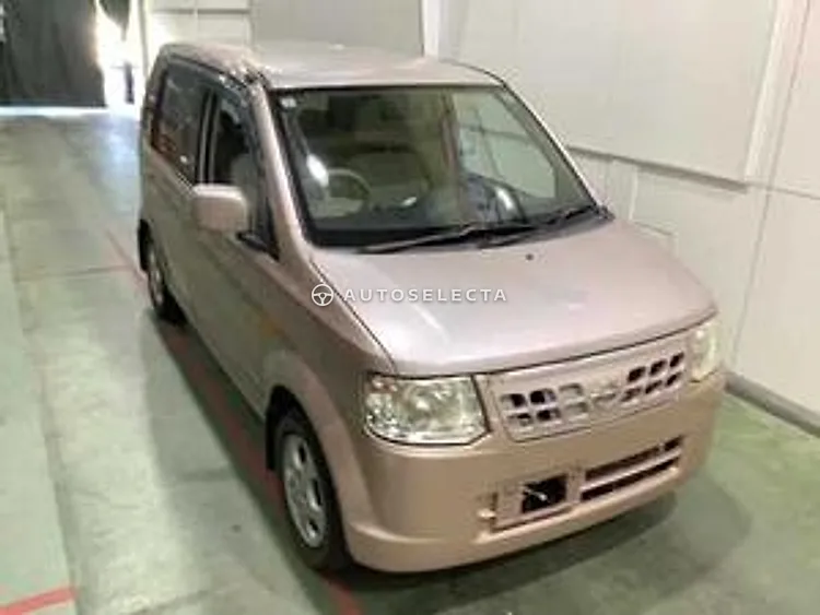 Nissan Otti 2009, photo 1 of 1