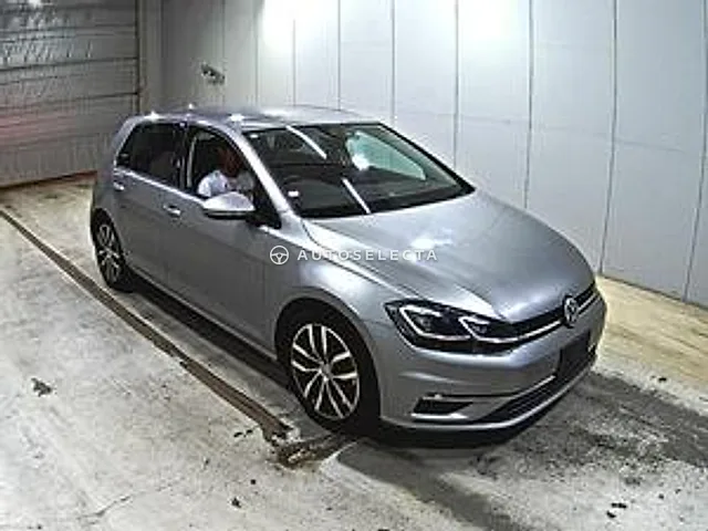 Volkswagen Golf 2018, auction grade 4