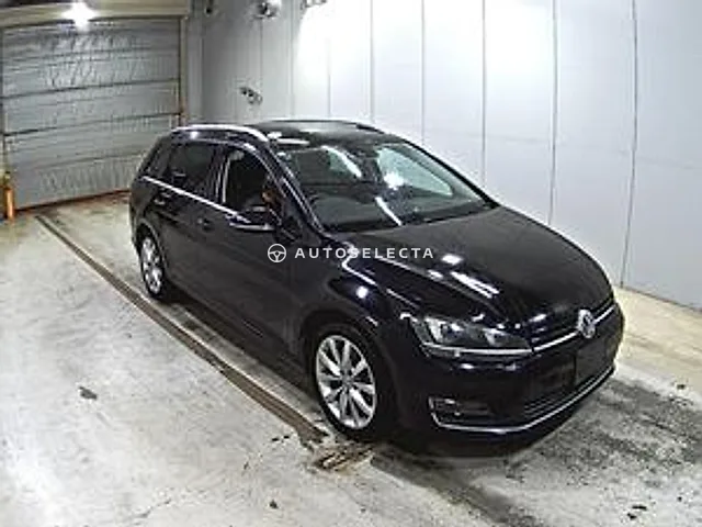Volkswagen Golf Variant 2015, auction grade 4