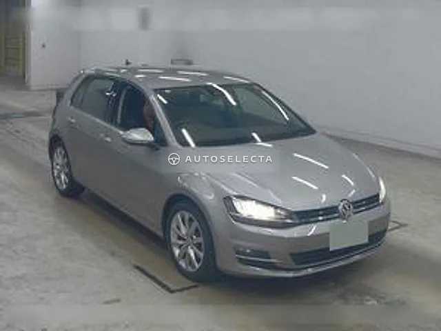 Volkswagen Golf 2013, auction grade 4