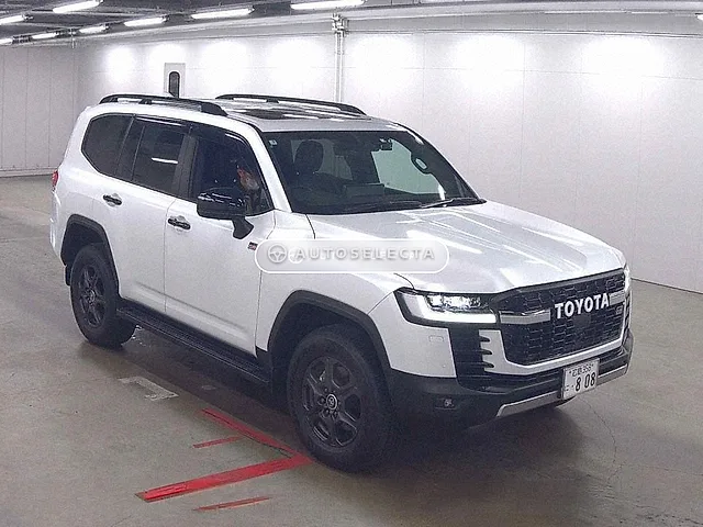 Toyota Land Cruiser GR Sport 2025, auction grade 6