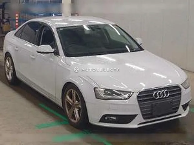 Audi A4 2014, auction grade R