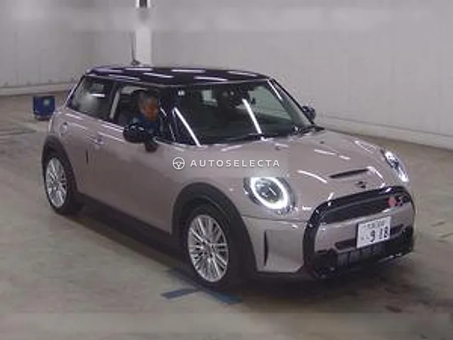 MINI 2022, auction grade 4.5