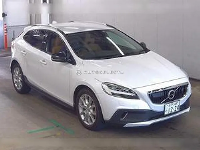 Volvo V40 2017, auction grade 4.5