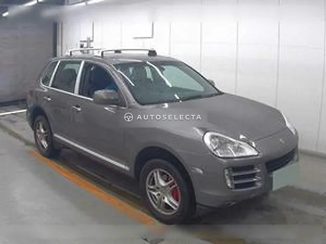 Porsche Cayenne 2010, auction grade 4