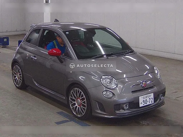 Abarth 595 2015, auction grade 4.5