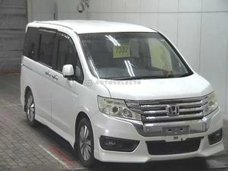 Honda Stepwgn Spada 2013, photo 1 of 1