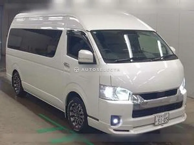 Toyota Hiace Wagon 2022, auction grade 4.5