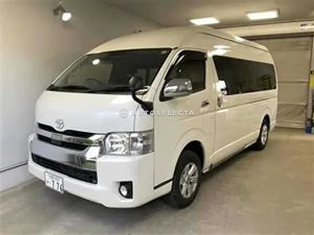 Toyota Hiace Wagon 2018, auction grade 4
