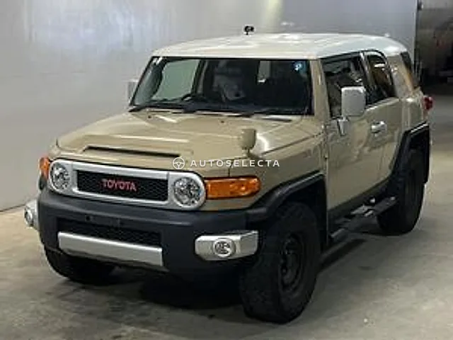 Toyota FJ Cruiser 2016, auction grade R